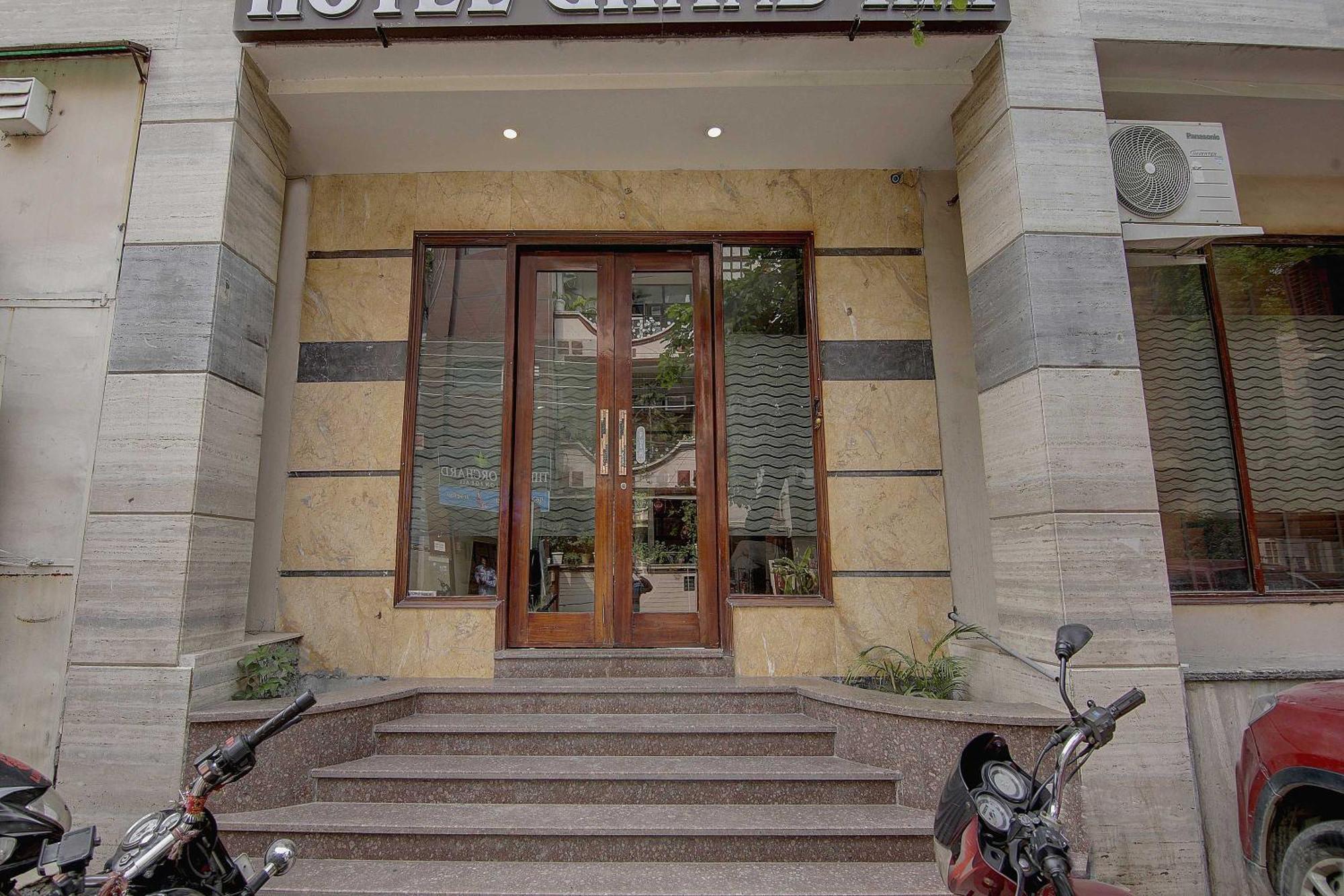 Townhouse Grand Inn Ghaziabad Esterno foto