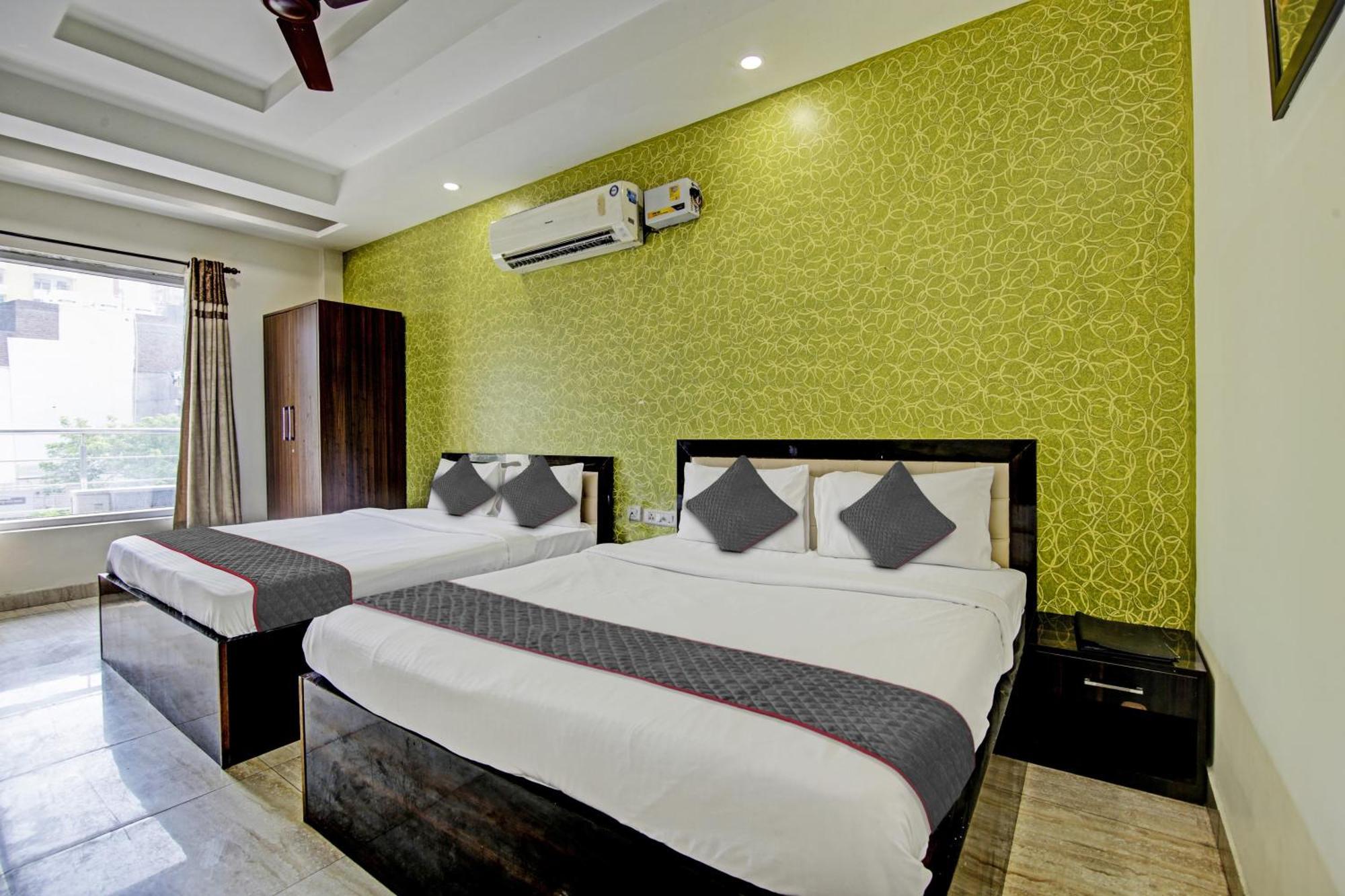 Townhouse Grand Inn Ghaziabad Esterno foto
